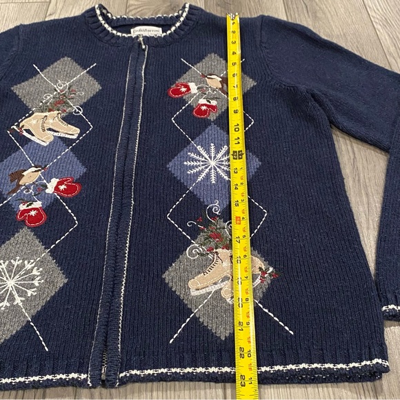 Croft & Barrow Full Zip Sweater Women’s S Embroidered Ice Skate Mittens Cardigan - Picture 11 of 16
